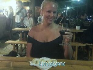 BlondeRonnie