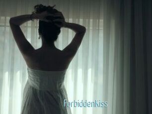 ForbiddenKiss_