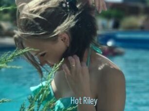 Hot_Riley