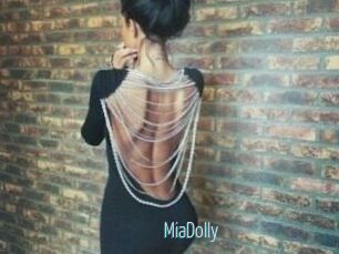 Mia_Dolly