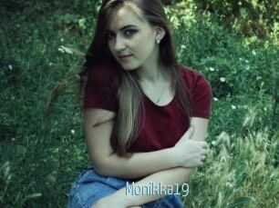 Monikka19