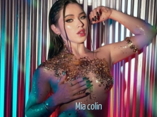 Mia_colin