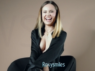 Roxysmiles