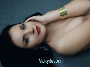 Vickydevonn