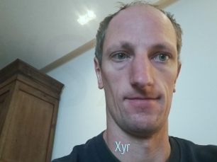 Xyr